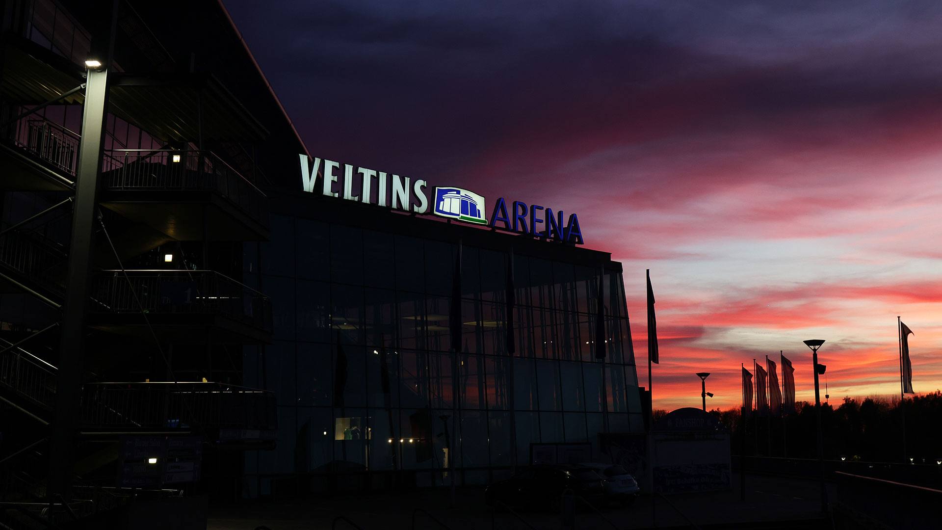 Die Arena bei Nacht