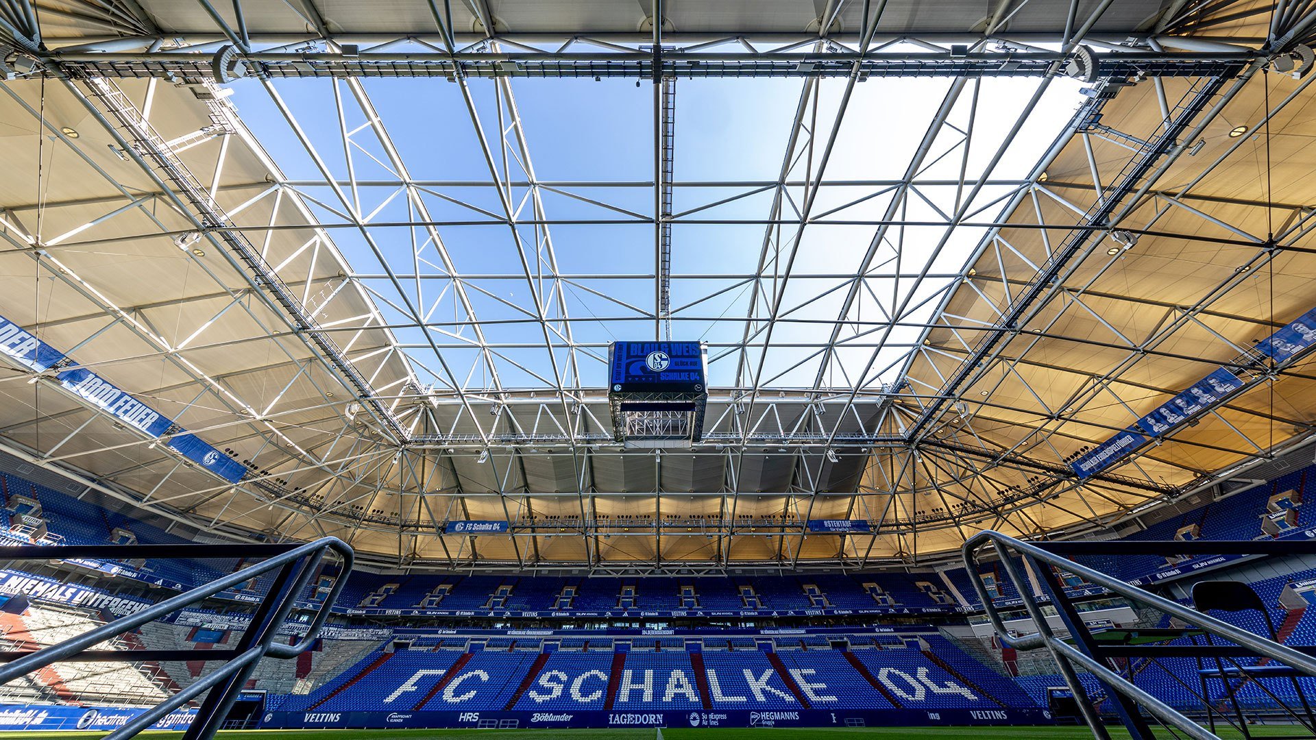 Innenansicht der VELTINS-Arena