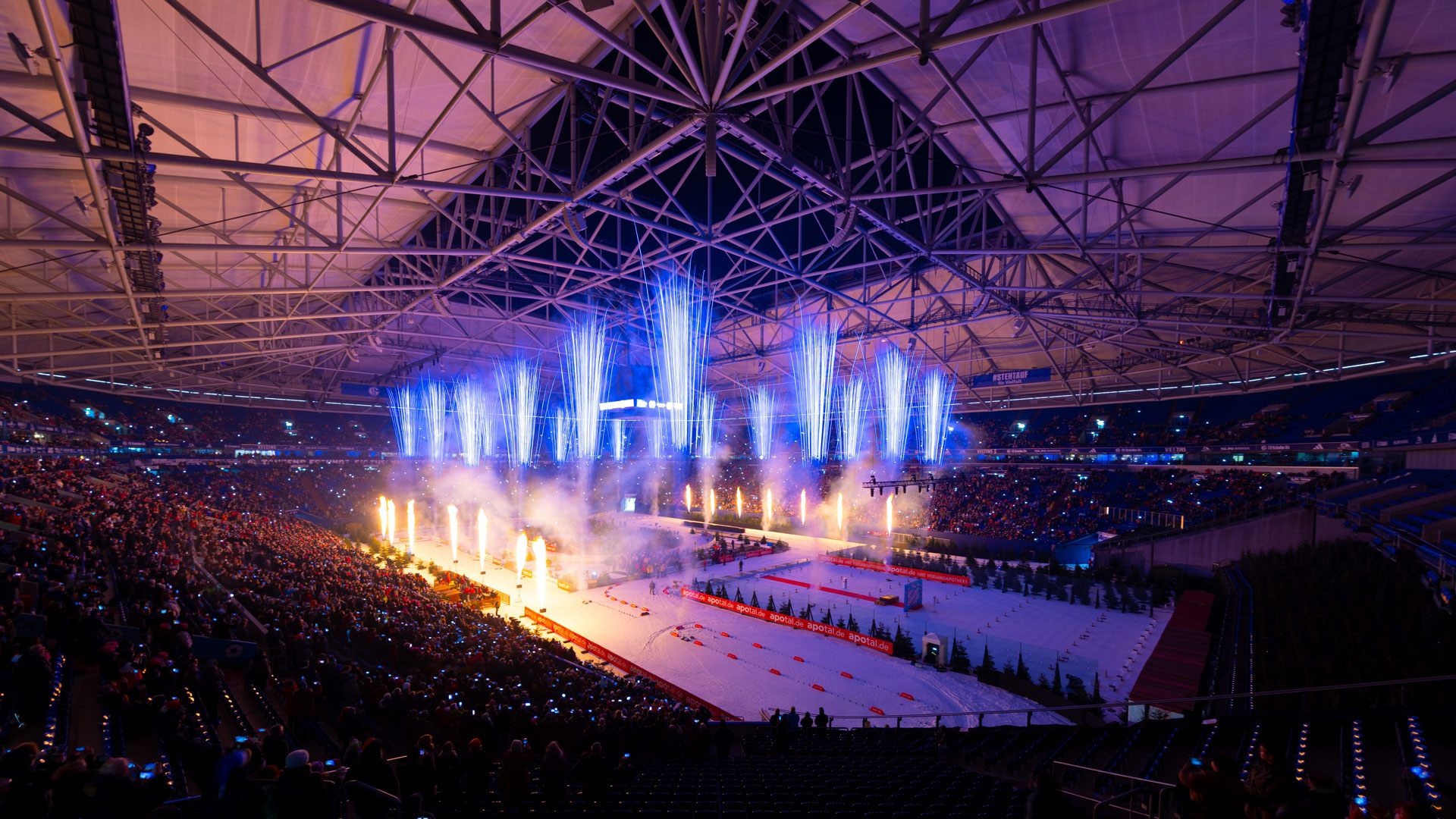 Feuerwerk beim Biathlon auf Schalke